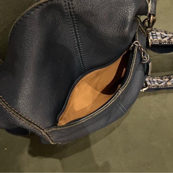 The Sak Lucia Navy Blue Leather Crossbody Bag - Picture 4 of 5